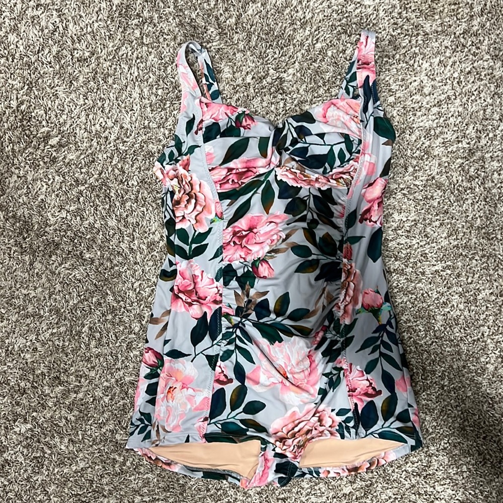 Jessica Rey Annette Medium One piece modest swimsuit.